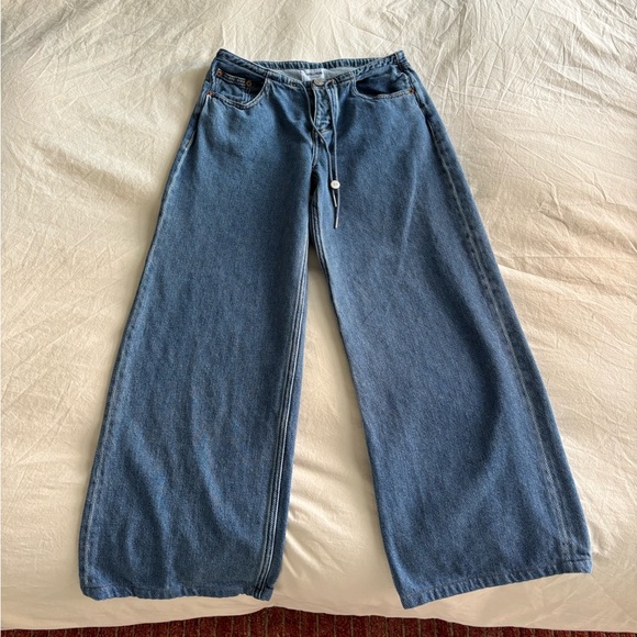 Still Here Cool Jeans - Picture 2 of 6